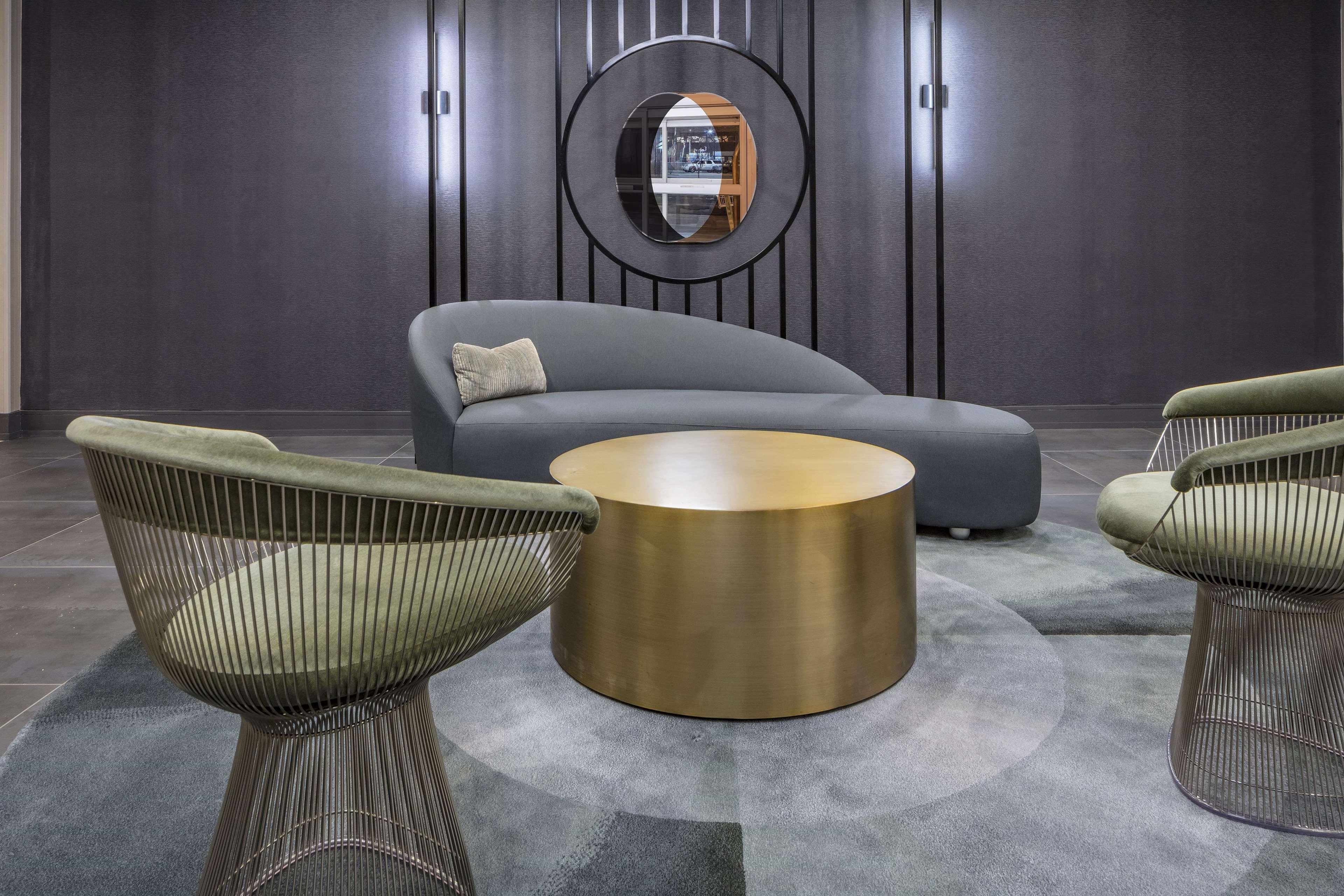 Doubletree By Hilton Boston Logan Airport Chelsea Hotell Inreriör bild