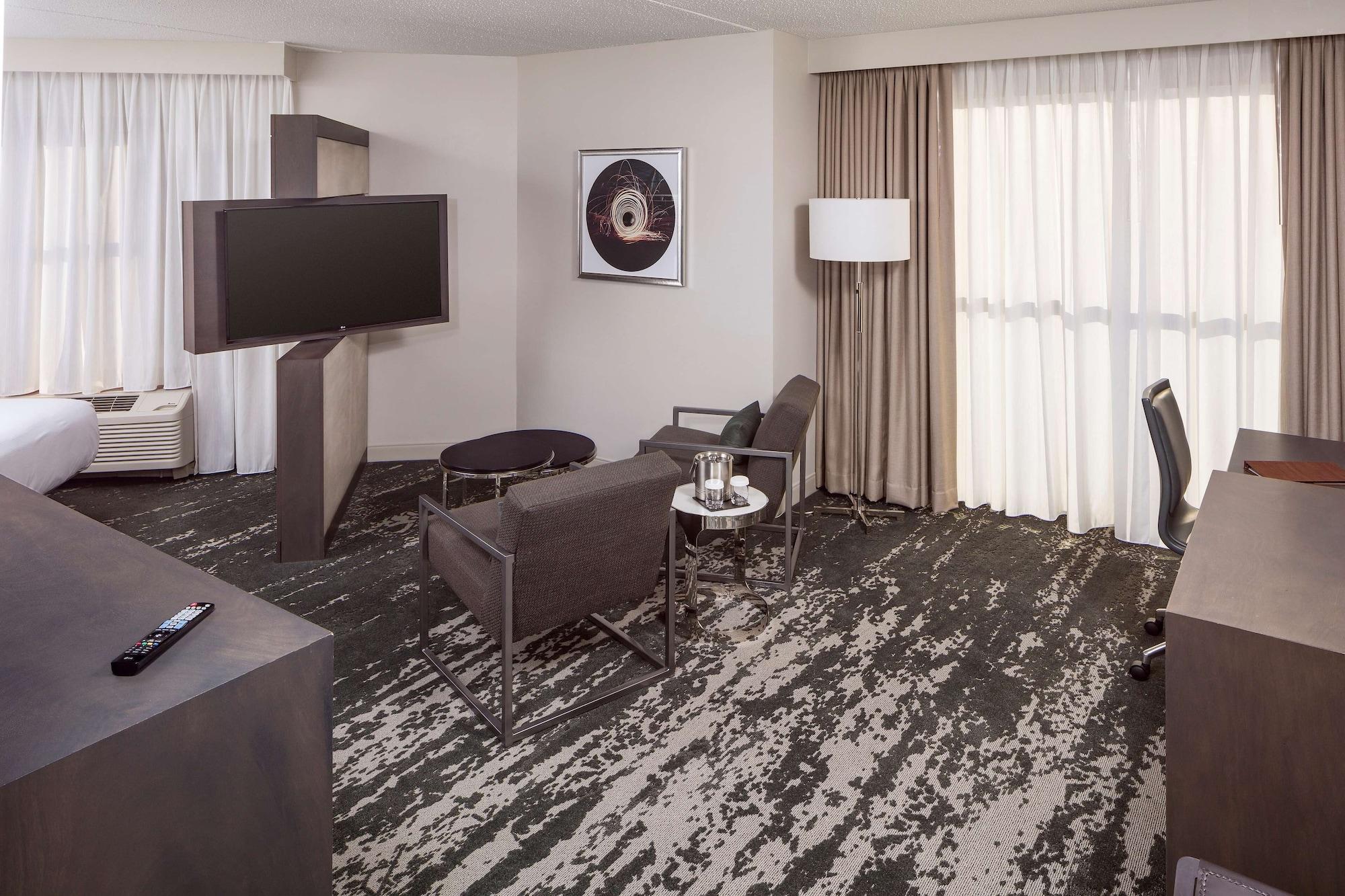 Doubletree By Hilton Boston Logan Airport Chelsea Hotell Exteriör bild